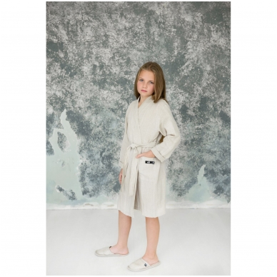 Light  linen bathrobe for children 1
