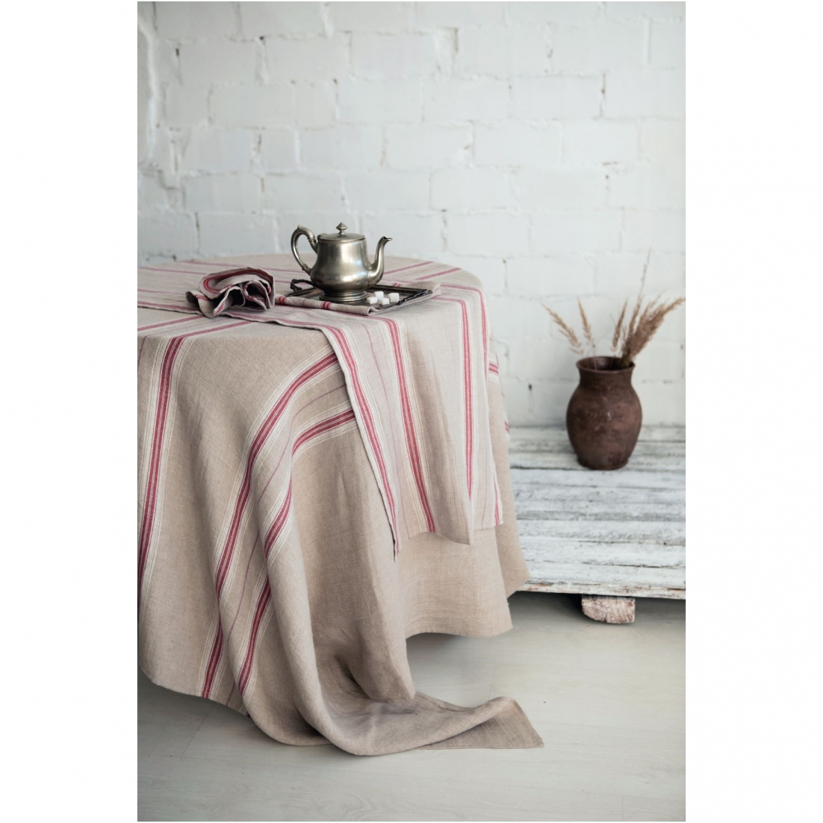 Linen tablecloth Linen tablecloth