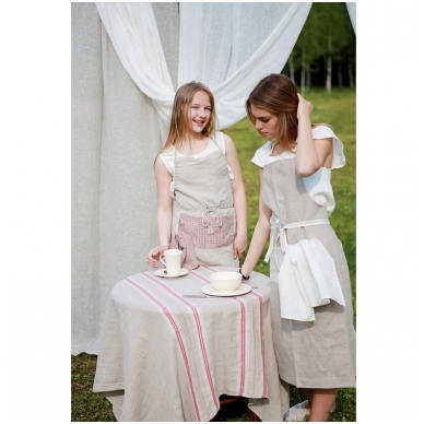 Linen tablecloth 2