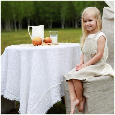 Linen tablecloth with fringes 2