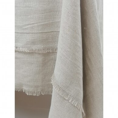 Linen tablecloth with fringes 1