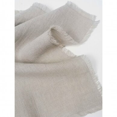 Linen tablecloth with fringes 2